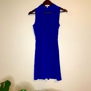 Slimming wrap dress in a beautiful blue